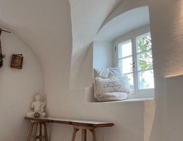 Apartment with Lake View