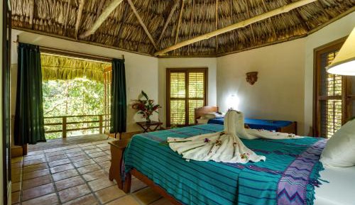 Bungalow - Water Front 