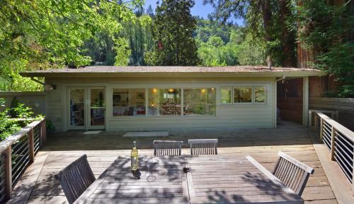 Two-Bedroom Holiday Home