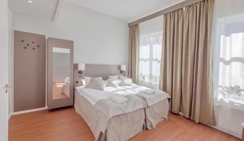 Large Double Room