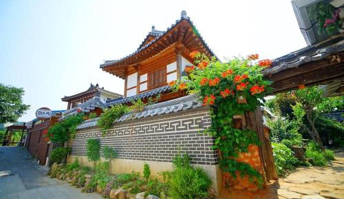 Six-Bedroom House
