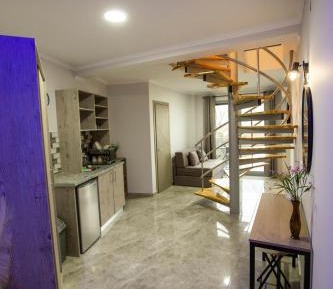 Deluxe Family Suite