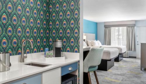 Superior Queen Room with Two Queen Beds