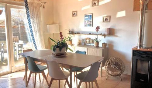 Standard Double Room with Shared Bathroom
