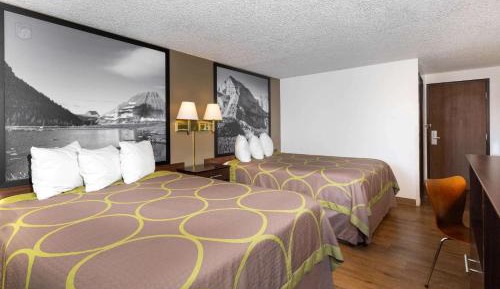 Queen Room with Two Queen Beds - Non-Smoking