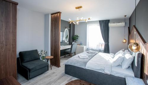 Deluxe Double Room with Extra Bed