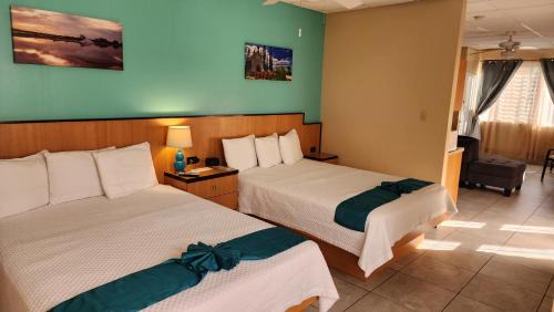 Suite with Pool View