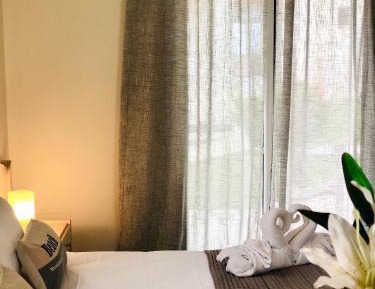 Studio with Garden View