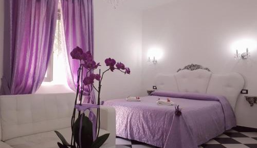 Suite with Garden View