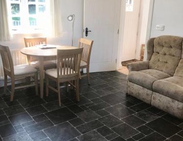 Apartment with Shower