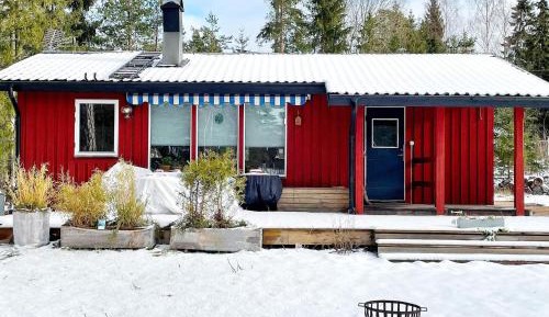 Two-Bedroom Holiday Home
