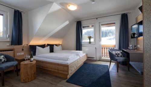 Premium Double Room with Balcony - Annex