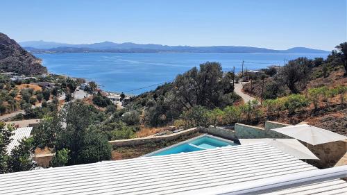 Four-Bedroom Holiday Home