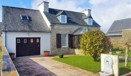 Four-Bedroom Holiday Home