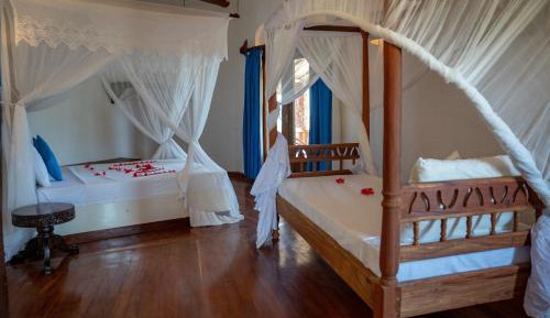 Suite with Garden View