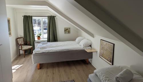 Triple Room with Shared Bathroom