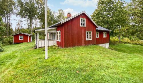 Three-Bedroom Holiday Home 