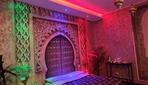 Queen Room with Spa Bath