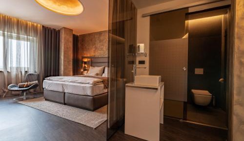 Deluxe Double Room with Extra Bed