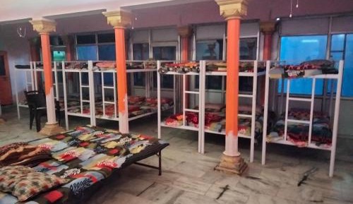 Single Bed in Mixed Dormitory Room