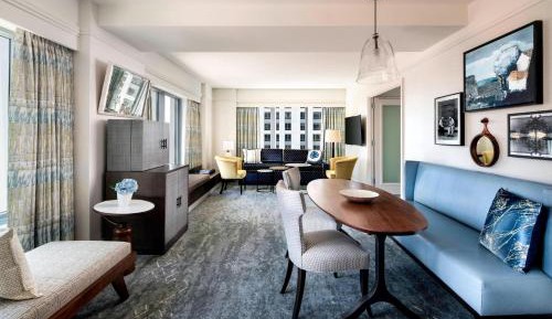 Luxury Suite - Club Lounge Access