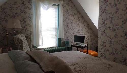 Budget King Room with Sea View