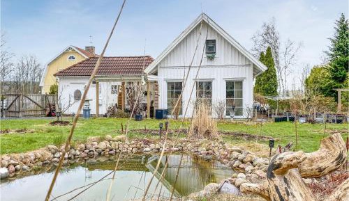One-Bedroom Holiday Home