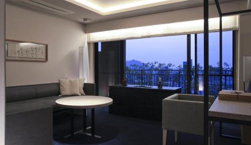 Junior Suite - Non-Smoking