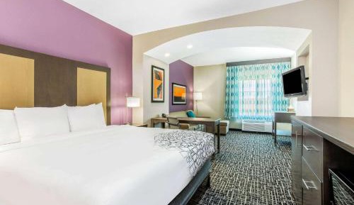 King Studio Suite - Non-Smoking