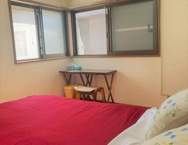 Apartment With Shared Bathroom