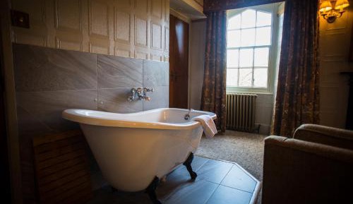 Deluxe Double Room with Bath