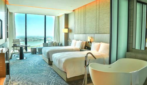 Executive Double or Twin Room with Lake View 