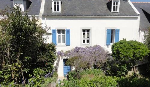 Holiday Home (10 Adults)