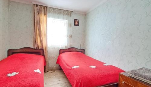 Standard Twin Room with Shared Bathroom