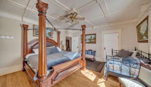 Superior Family Room