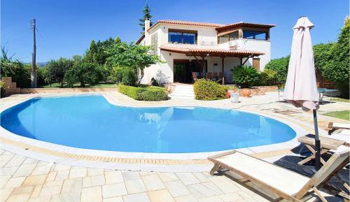 Five-Bedroom Holiday Home