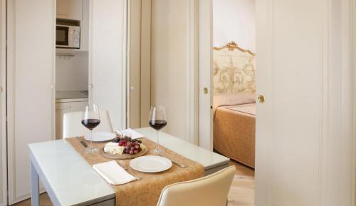 Large Double or Twin Room