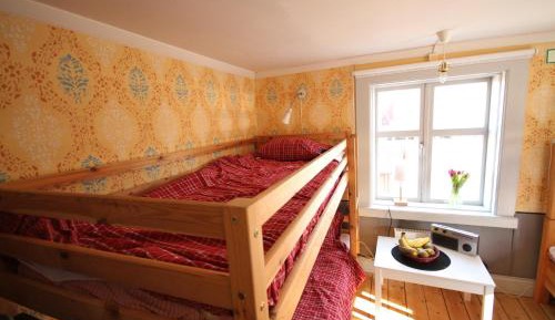 One-Bedroom Apartment (4 Adults)