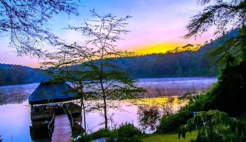 Double Room with Lake View