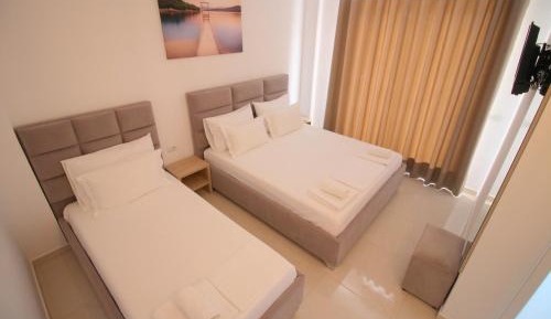 Triple Room with Balcony