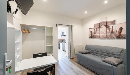 Apartment with Garden View