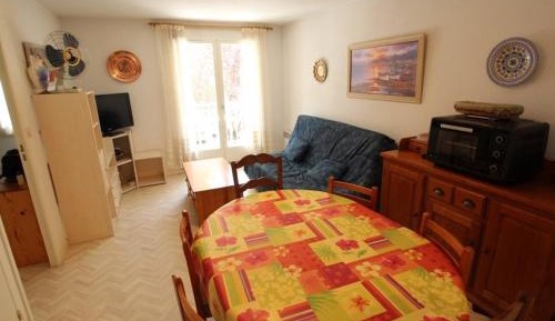 Apartment (4 Adults)