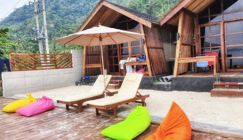 Bungalow with Sea View