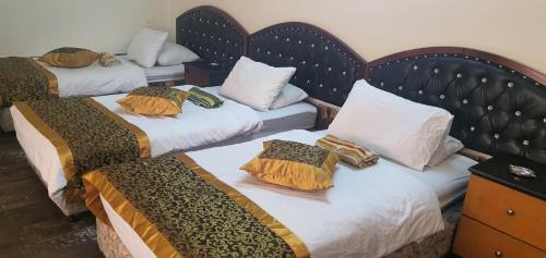 Economy Triple Room