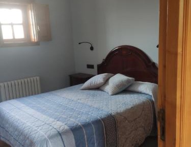 Double or Twin Room with Shared Bathroom