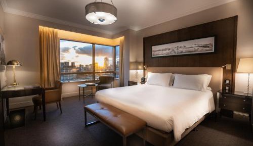 Deluxe Double or Twin Room with City View