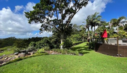 Deluxe Bungalow with Garden View