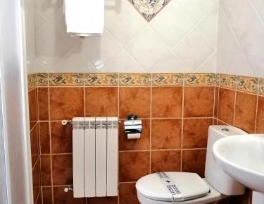 Twin Room with Bathroom