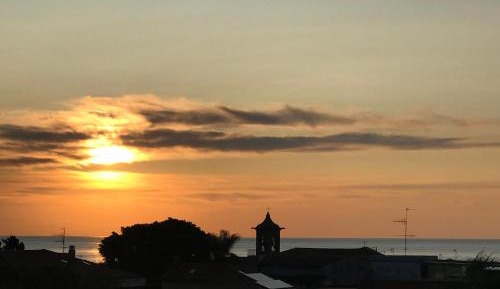 Apartment with Mountain View