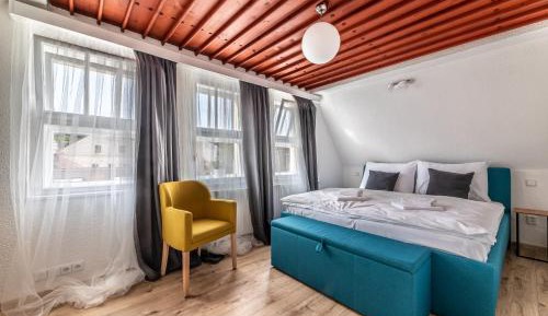 Deluxe Two-Bedroom Apartment